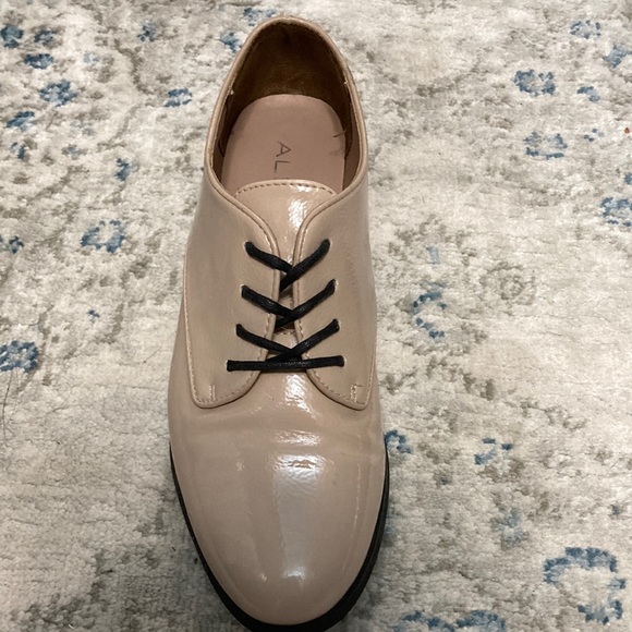 Aldo woman’s dress shoe - Picture 1 of 13